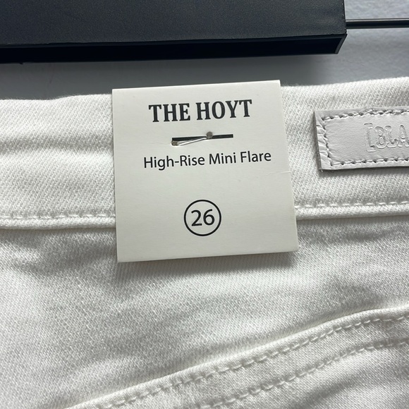 “BlankNYC” Size 26 White High Rise Mini Flare Jeans - Picture 5 of 6